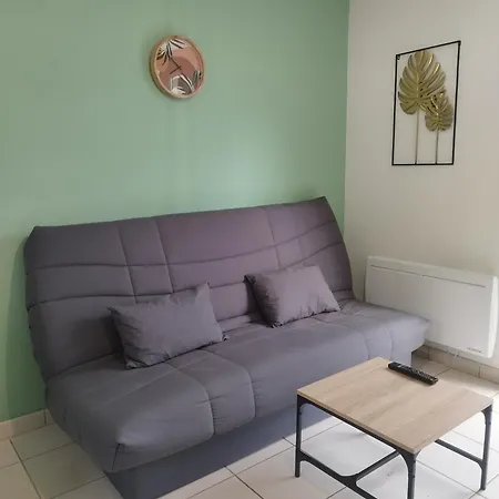 דירה Avec Piscine Saint-Geniez-dʼOlt